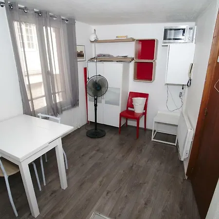 Agreable Studio Au Centre De *